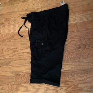 BLACK Cargo Shorts “1-5-1” Size Med Six Pockets
